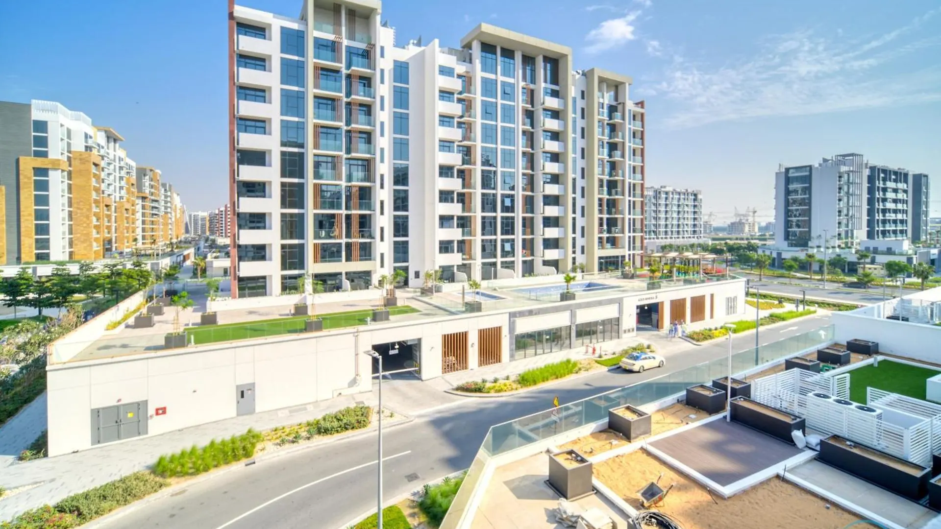 Decent 1Br At Azizi Riviera 17, Al Merkadh By Deluxe Holiday Homes Dubai United Arab Emirates