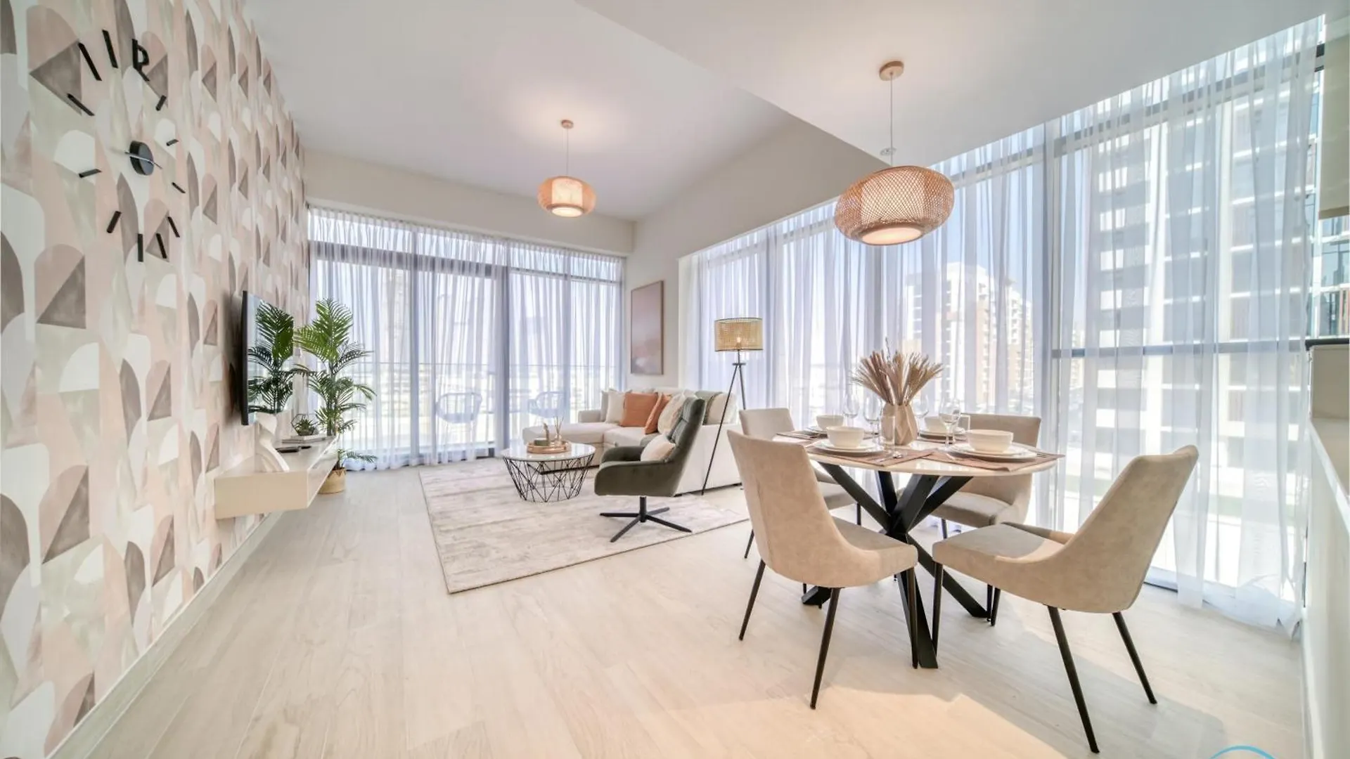 Apartment Decent 1Br At Azizi Riviera 17, Al Merkadh By Deluxe Holiday Homes Dubai