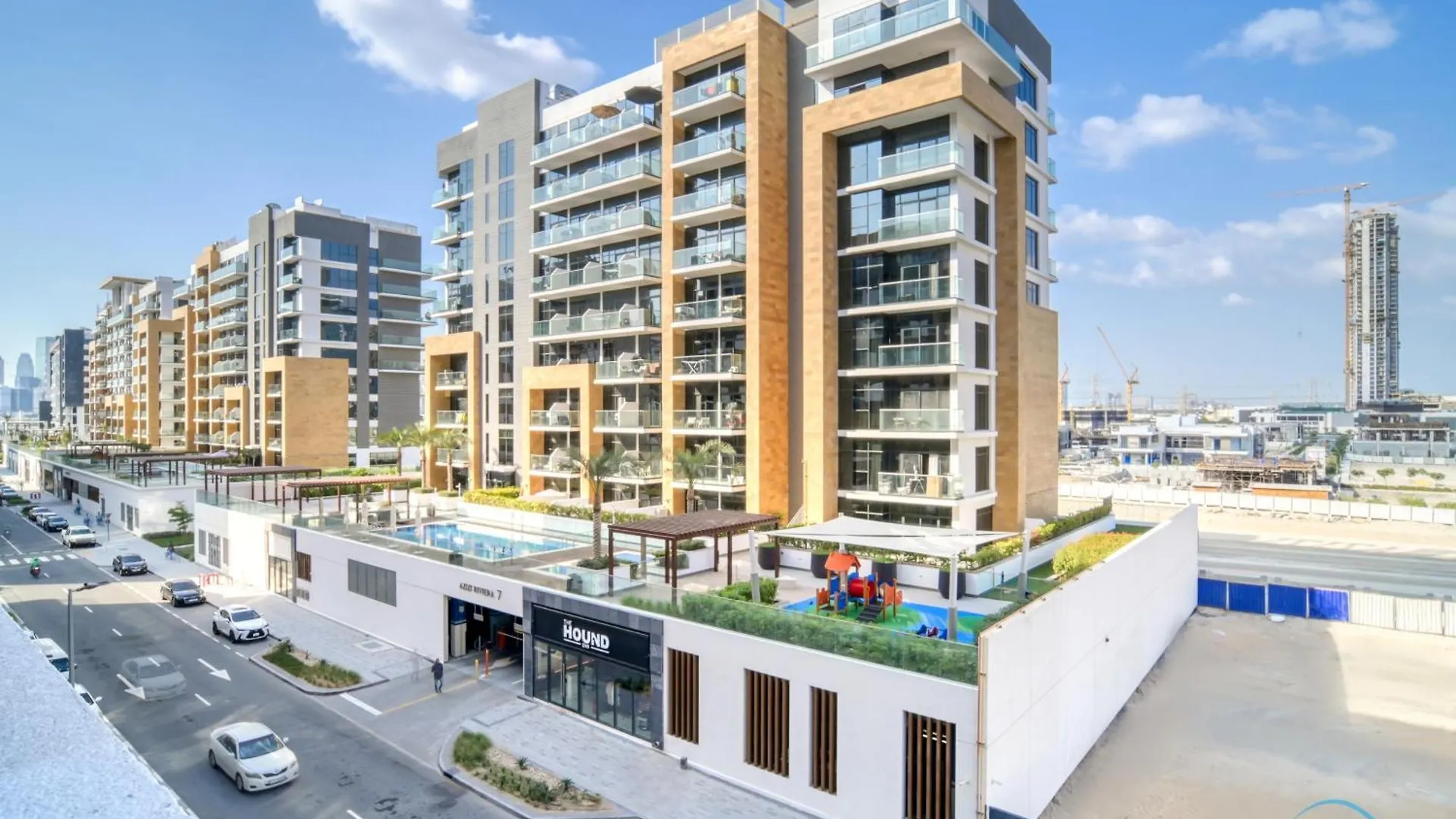 Decent 1Br At Azizi Riviera 17, Al Merkadh By Deluxe Holiday Homes Dubai 0*,